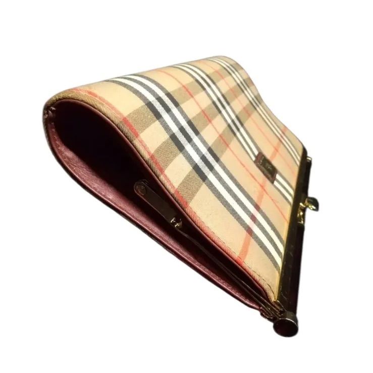 クラッチバッグ