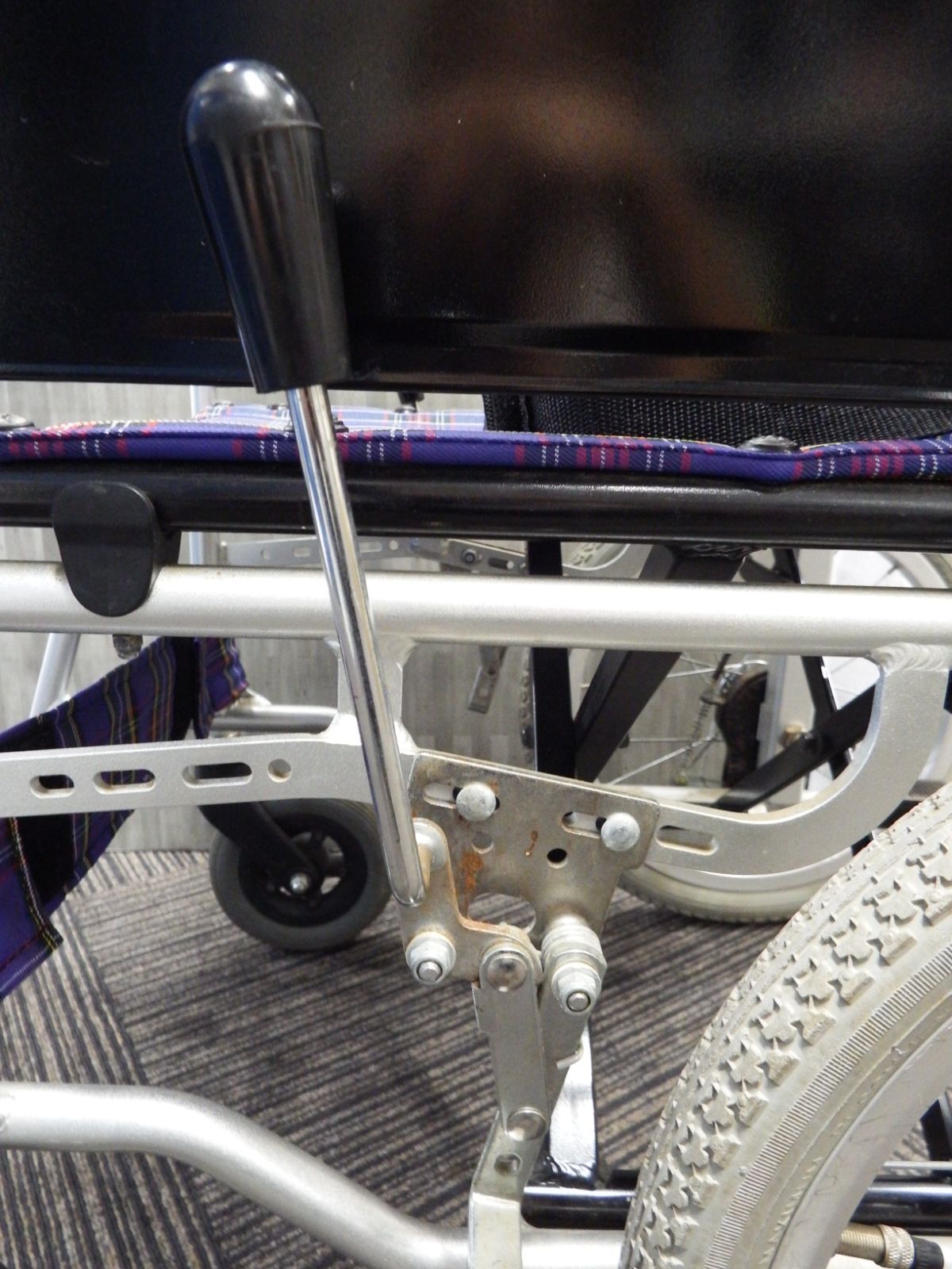 アルミ製介助式車椅子