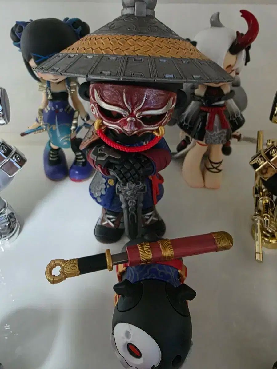 ミスター ボーン ダークスター コラボ