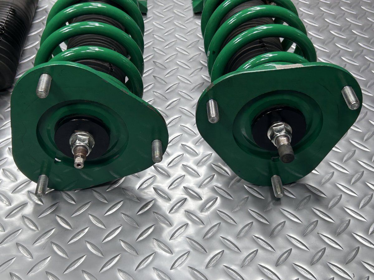 送料無料【美品】TEIN テイン AGH30W 30系アルファード/ヴェルファイア