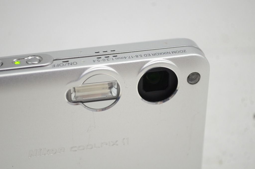 Nikon COOLPIX シルバー コンパクトデジタルカメラ S510 Nikon COOLPIX