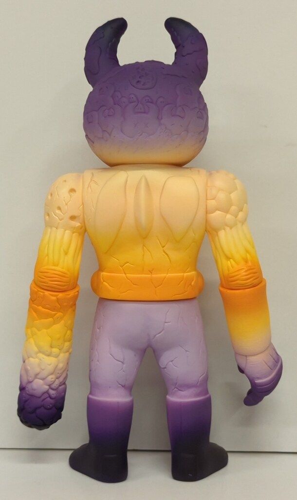 リアルウアモウ REALHEAD UAMOU リアルウアモウ オクトーバー(白成型/黄/紫) - メルカリ