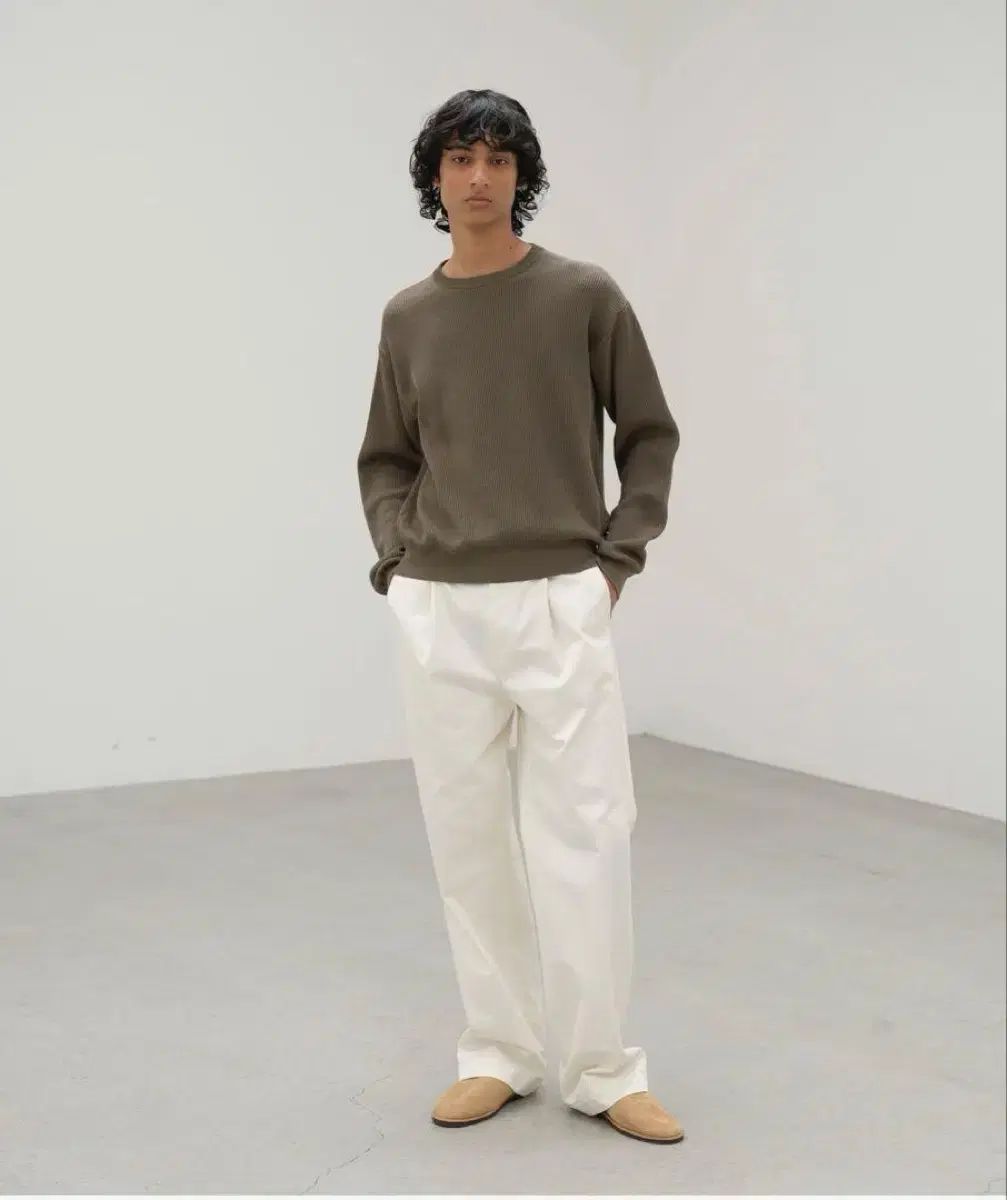 6 AURALEE オーラリー 25ss ウォッシュド フィンランド人 ワンタック チノ アイボリー
