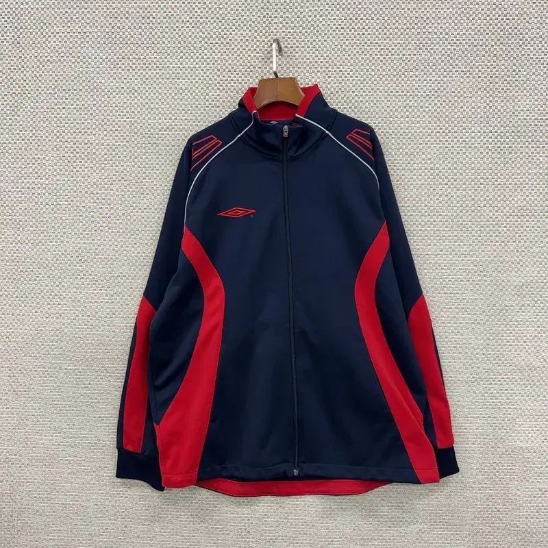 umbro(アンブロ) オールドスクール オーバーサイズ トラックトップス ジップアップ ジャージ 105 S07434