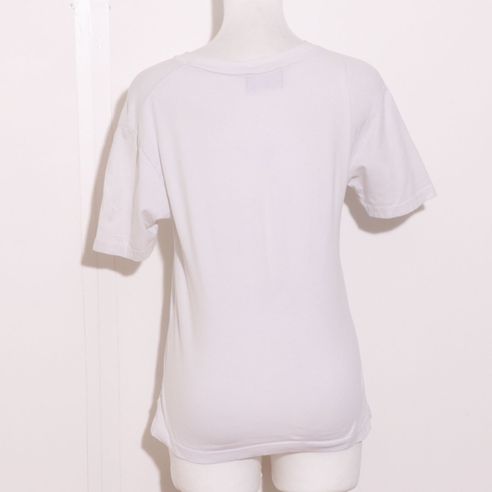 美品✨FENDI フェンディ Tシャツ サークルロゴ 半袖 ホワイト 楽天市場】フェンディ/FENDI シャツ アパレル メンズ TEE LOGO