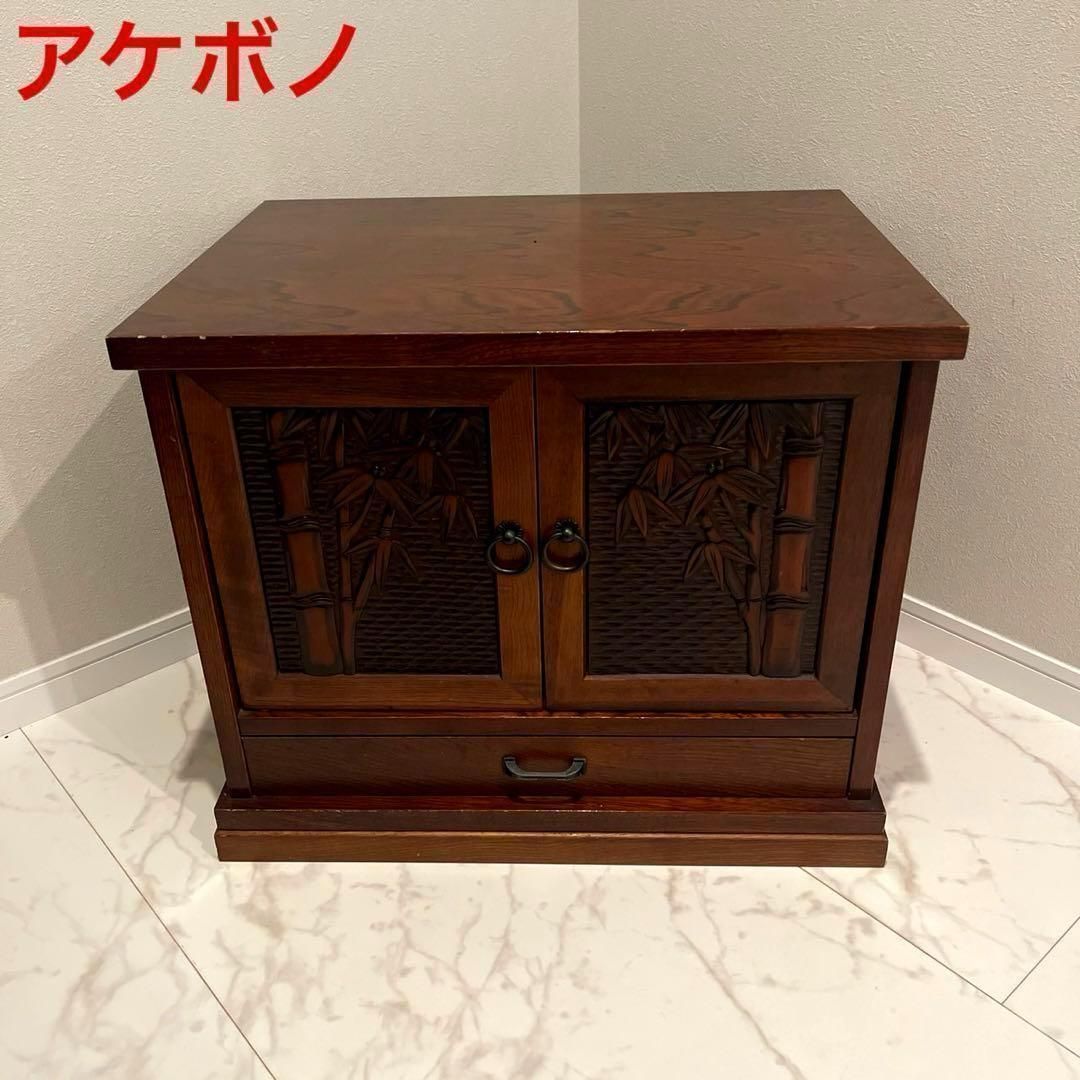 日本のアンティーク 木製の茶箪笥 飾り棚 違い棚 和家具 サイドボード 小型 日本のアンティーク 木製の茶箪笥 飾り棚 違い棚 和家具 サイドボード