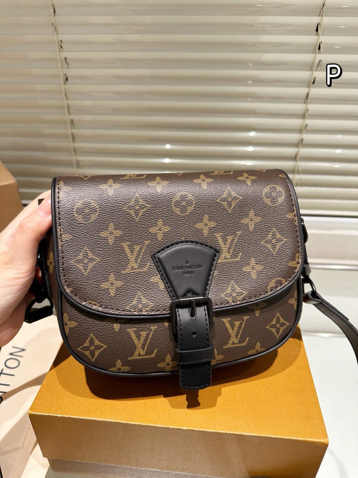 今日特価】LV ディストリクト PM モノグラムショルダーバッグ