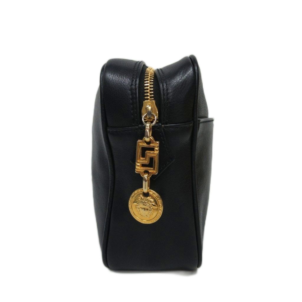 美品 GIANNI VERSACE レザー クラッチバッグ エンボス ファスナー ジャンニヴェルサーチ ヴェルサーチェ GIANNI VERSACE 美品