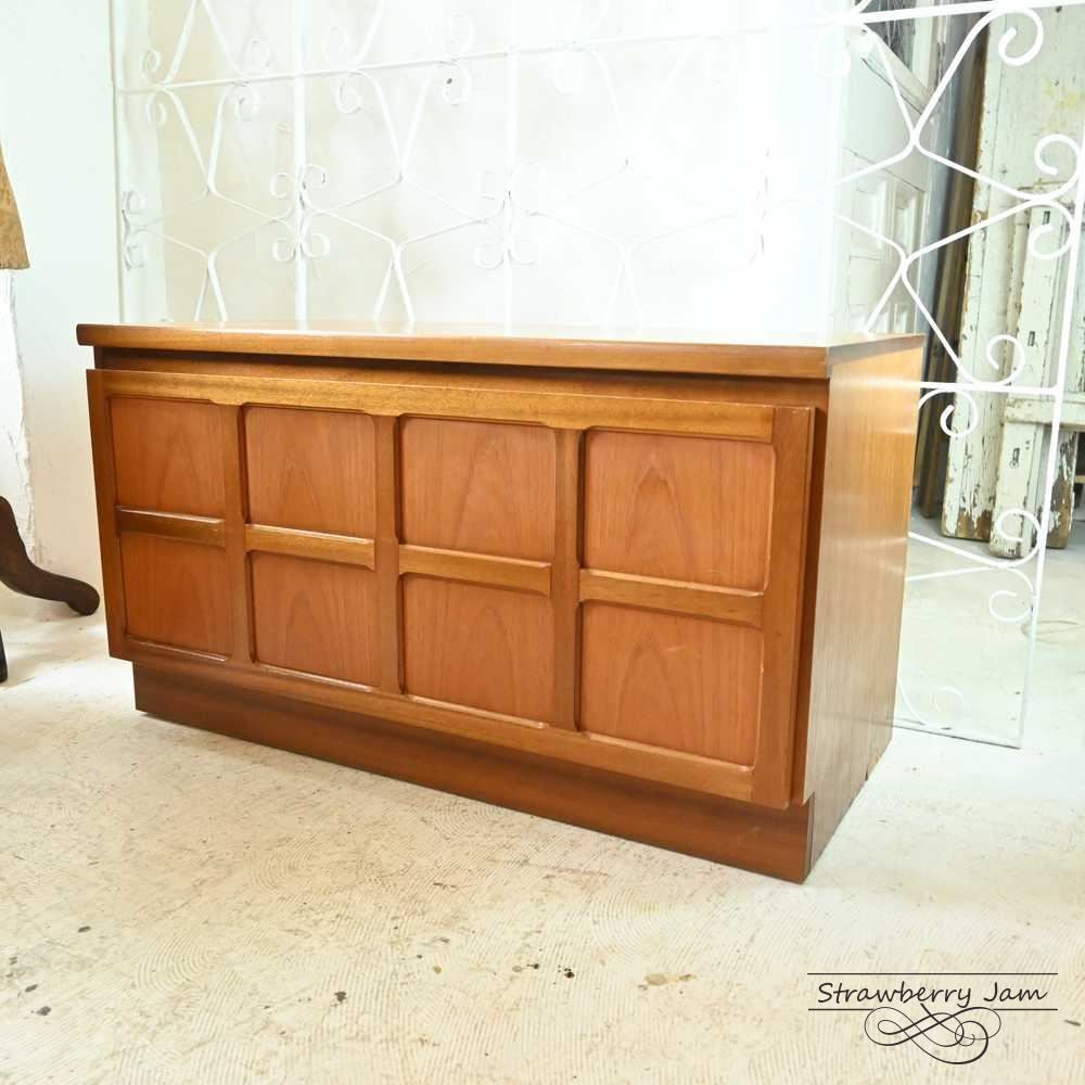 る*様 L3705-303 英国ヴィンテージ Nathan サイドボード テレビ る*様 L3705-303 英国ヴィンテージ Nathan サイドボード テレビ L3705