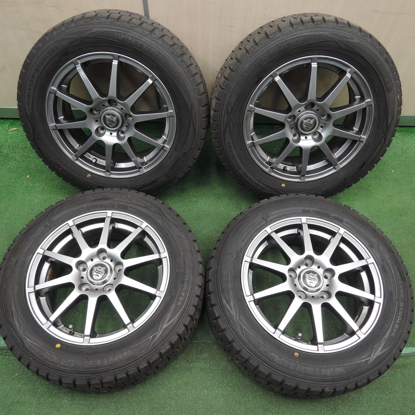 送料無料*バリ溝！9分☆スタッドレス 185/65R15 ダンロップ ウインター 