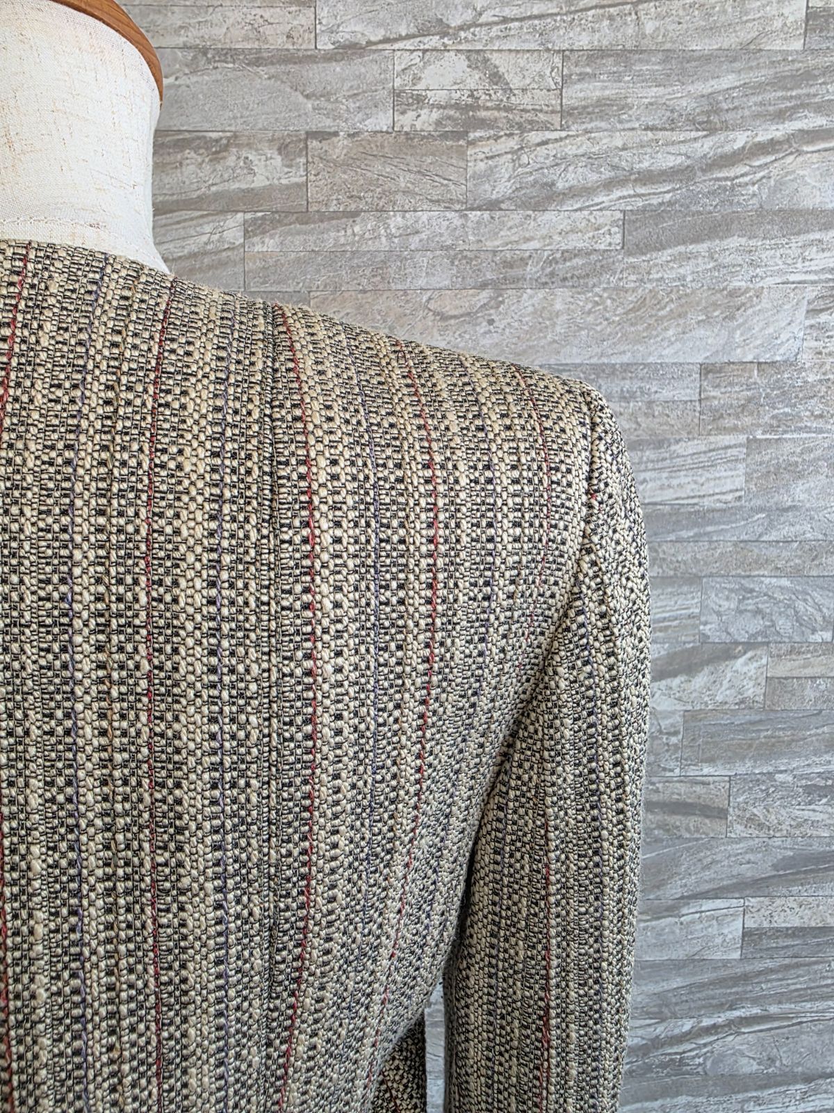 シャネル　CHANEL ヴィンテージ　ツイード　ノーカラージャケット　ベージュ ☆03年春夏 ヴィンテージ CHANEL シャネル ノーカラー Vネック