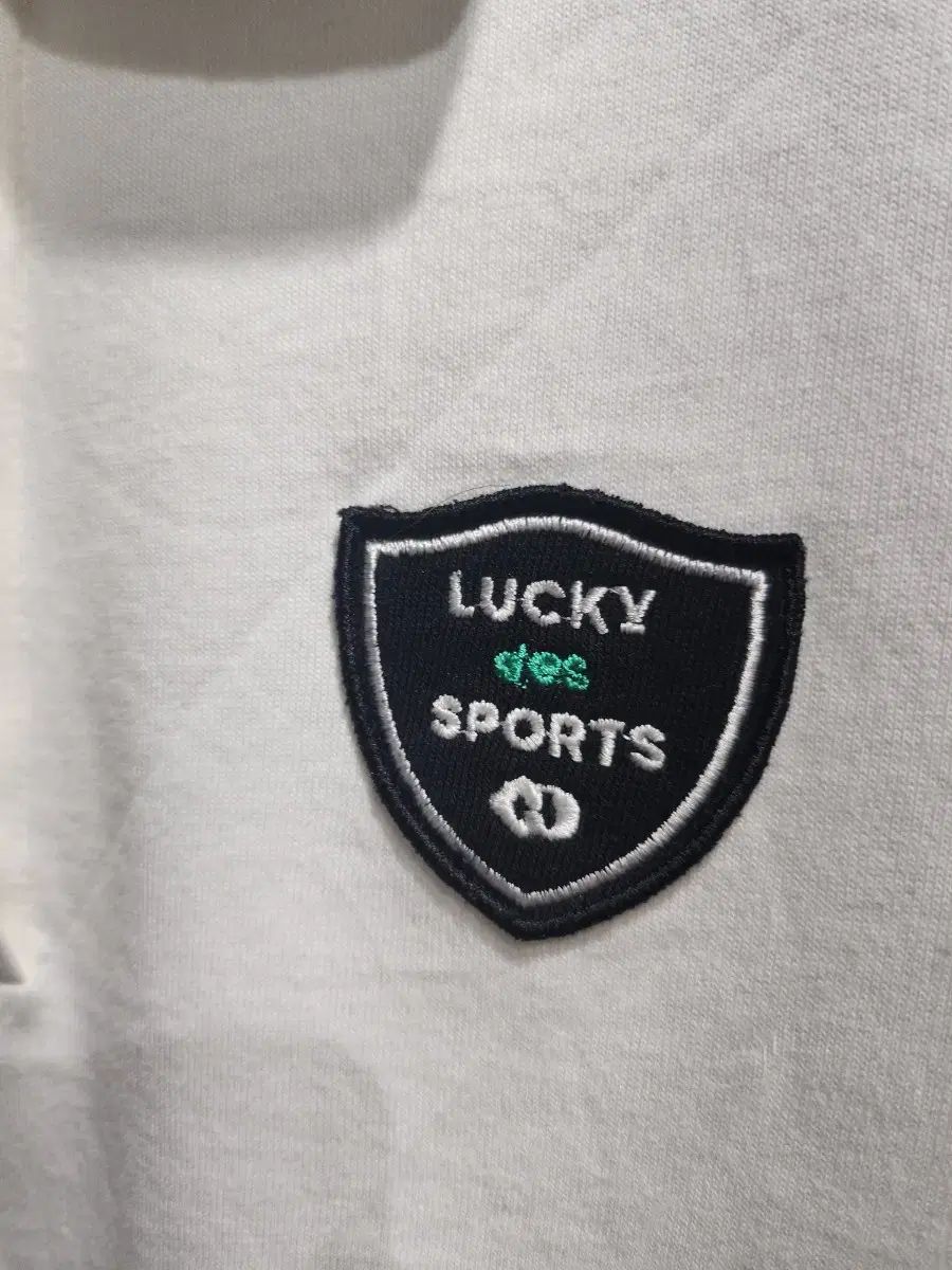 LUCKY CHOUETTE ラッキーシュエトゥ Tシャツ