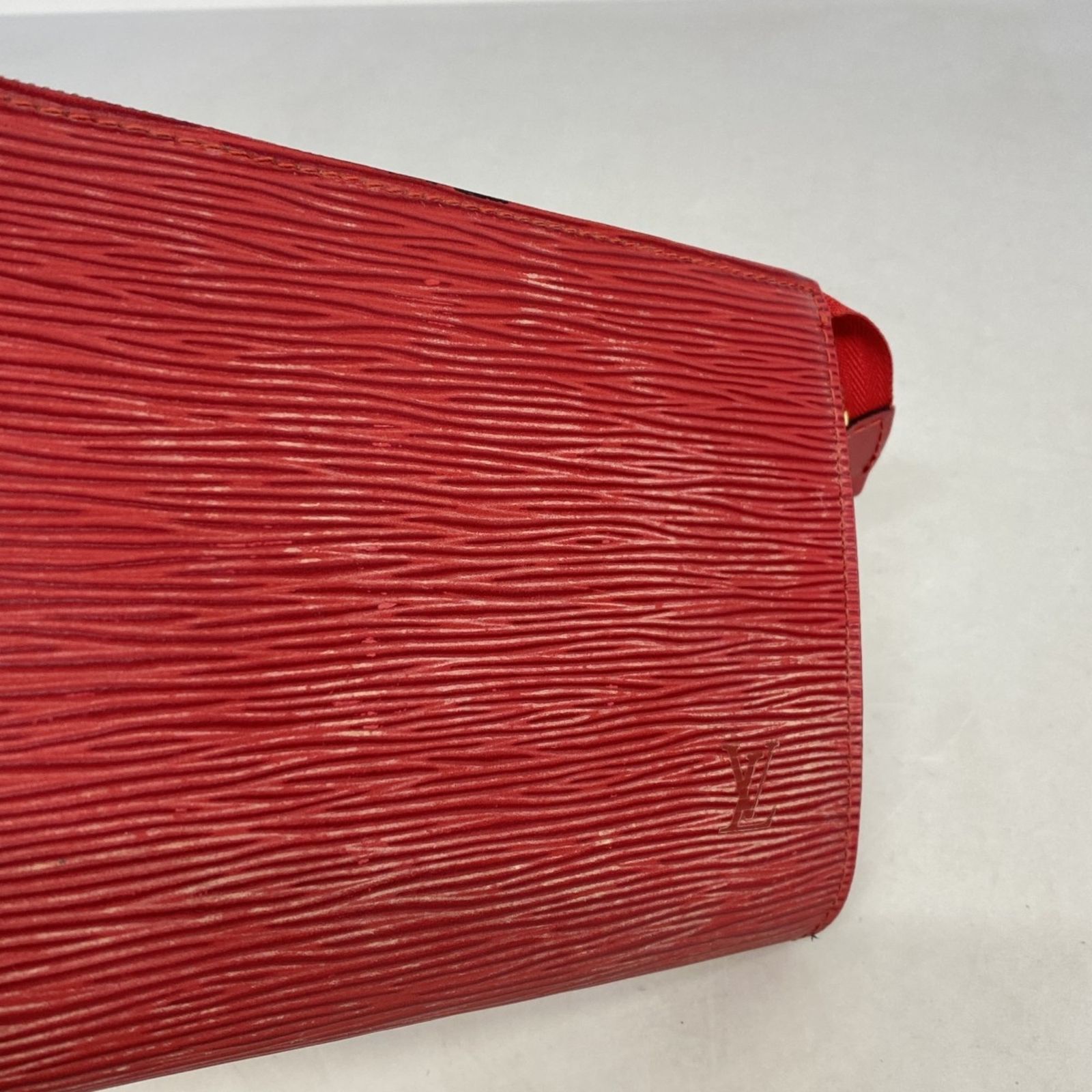 ルイヴィトン アクセサリーポーチ エピ 赤 レッド アクセソワール ルイ