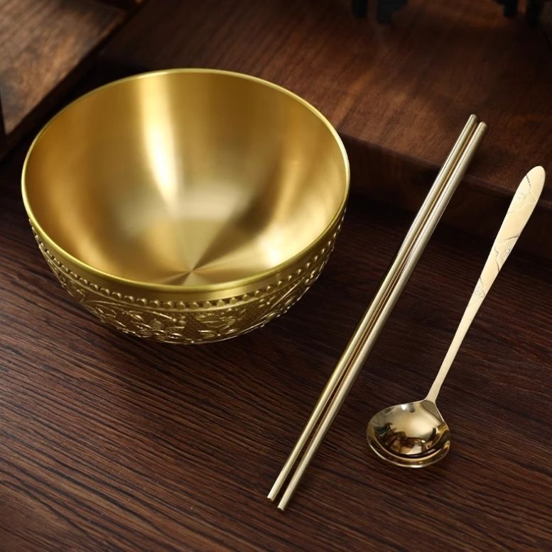 大きな銅製の茶碗 6 インチのご飯茶碗 純銅製の麺茶碗 食べ物を盛る茶碗と銅製のスプーン 家庭用の食器セット 大サイズ
