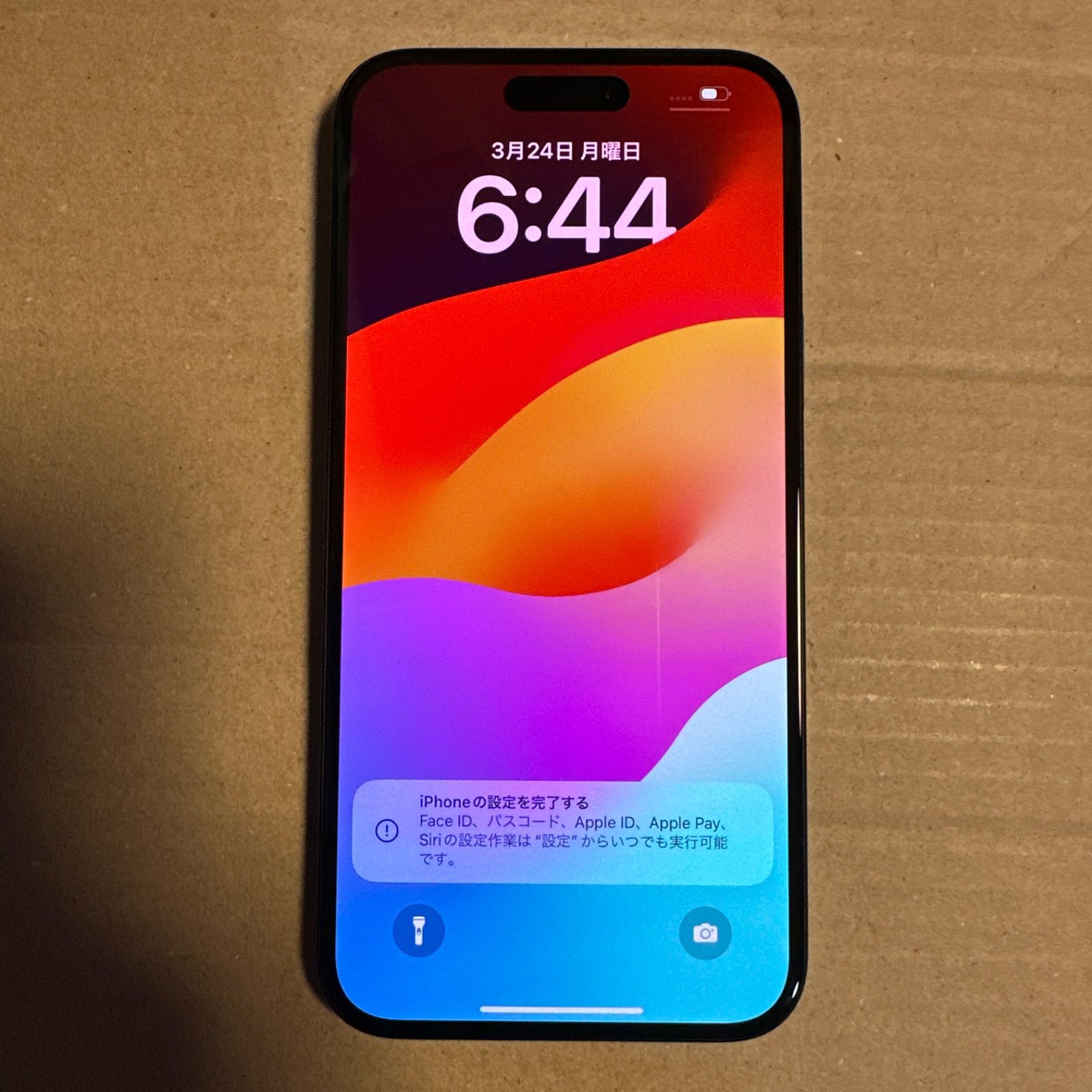 展示品 iPhone15 plus 128GB バッテリー100% SiMフリー - メルカリ