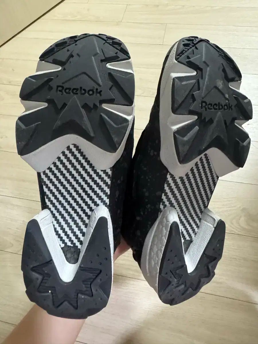 Reebok(リーボック) インスタポンプ フューリー 235 こモデルは現在ご