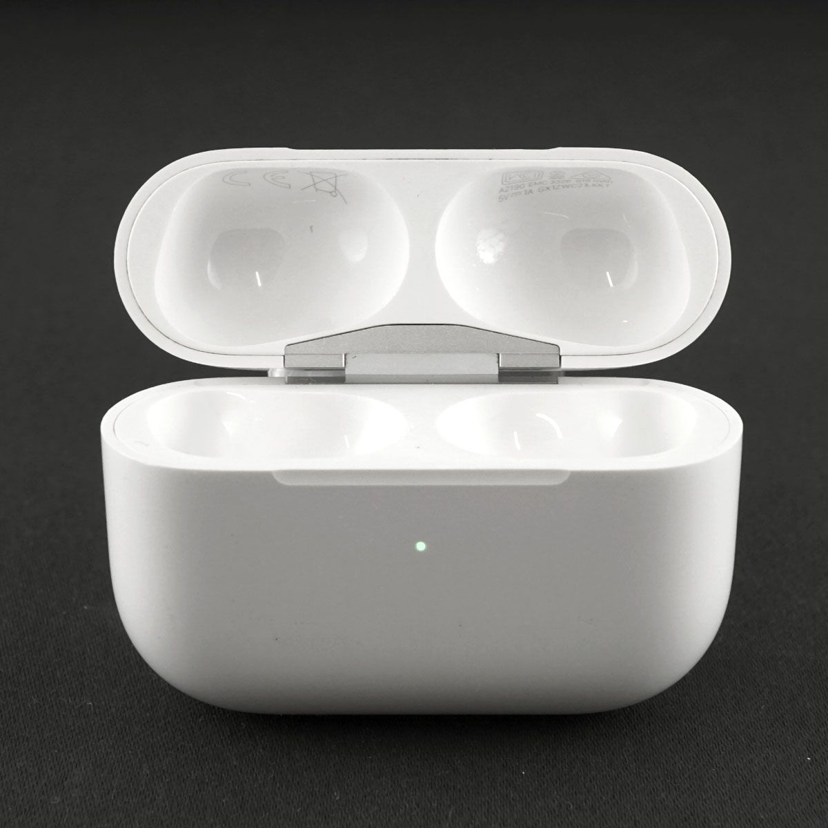 Apple AirPods Pro 充電ケースのみ USED美品 第一世代 ワイヤレス充電 イヤホン Qi Bluetooth MWP22J/A  A2190 正規品 純正品 完動品 V9656 - メルカリ