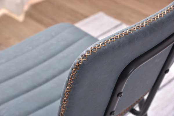 ソフトレザーのダイニングチェア W45.5×D51×H78×SH46cm