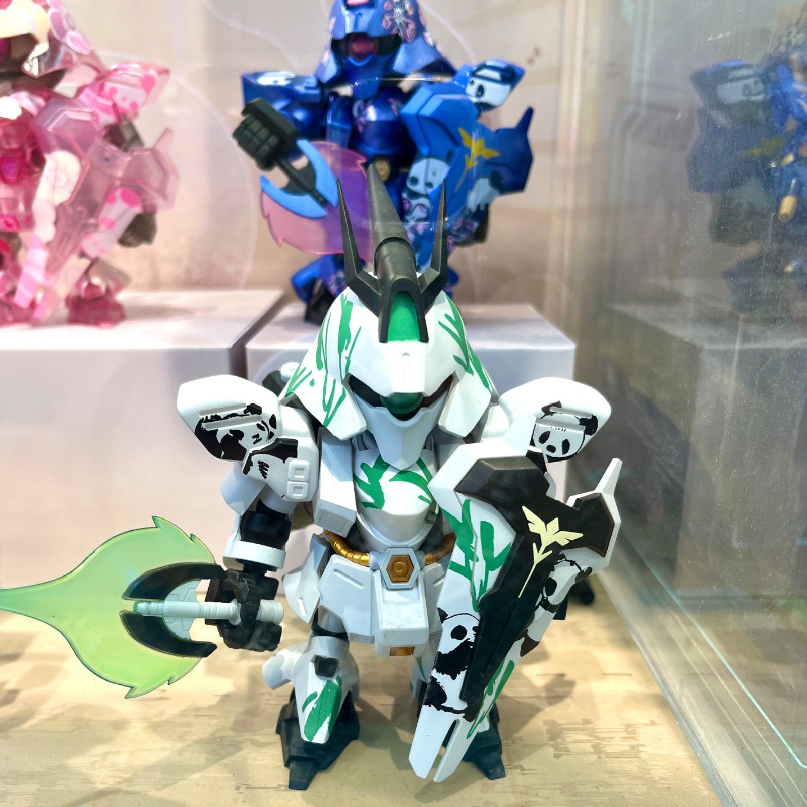 単品ページ」「中国限定」日本未発売 QMSV MINI サザビー 韩美林熊猫