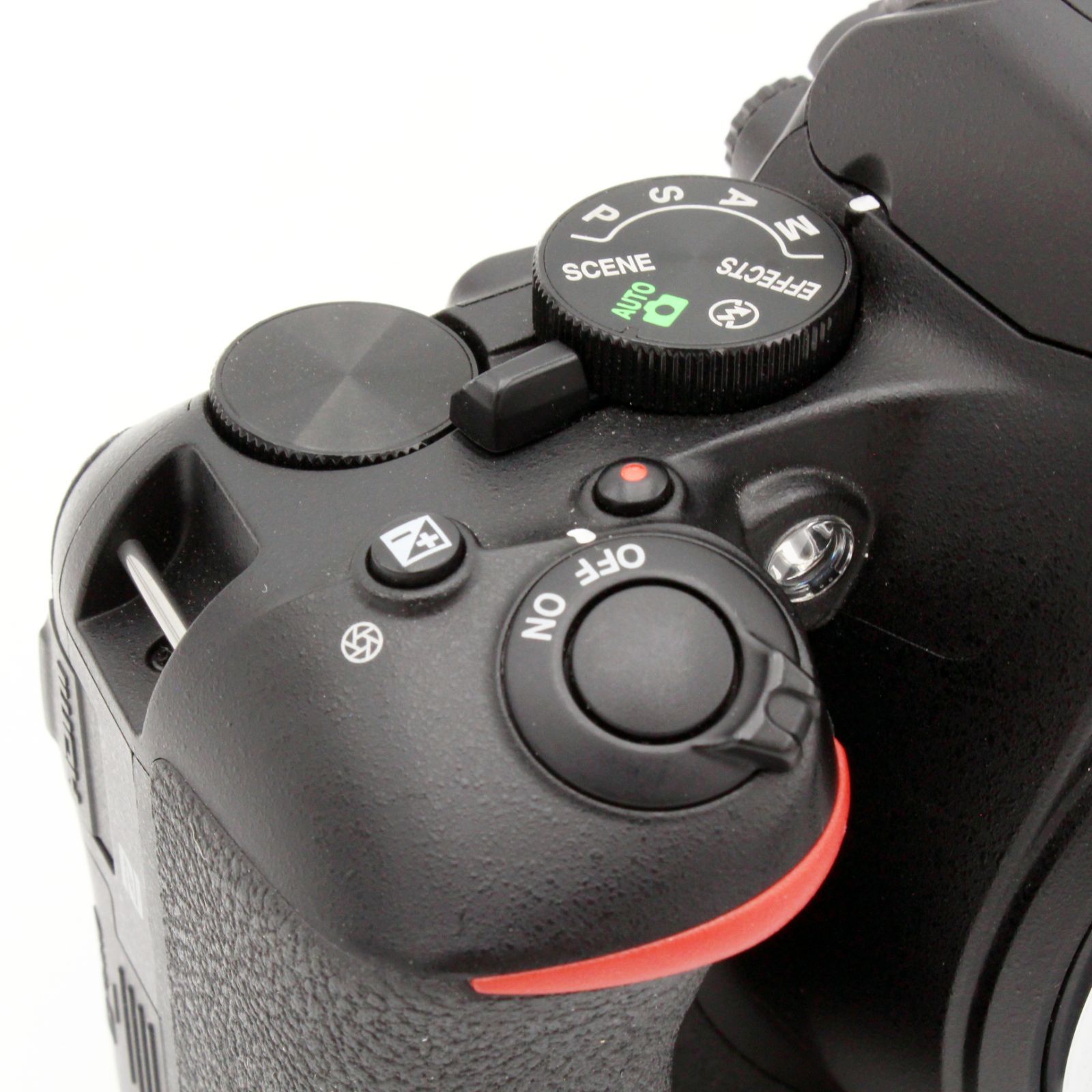 Nikon D5600 デジタル一眼レフカメラ 本体 シャッター数約3400枚 わずかシャッター数16534枚【新品級】Nikon D5600 ボディ#7546
