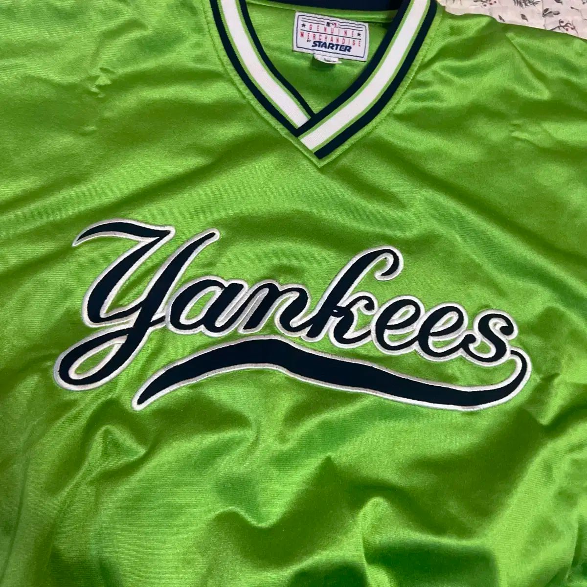 スターター　ニューヨークヤンキース　練習着　中古品 MLBニューヨークヤンキース スターター 刺繍ロゴ ナイロンジャケット