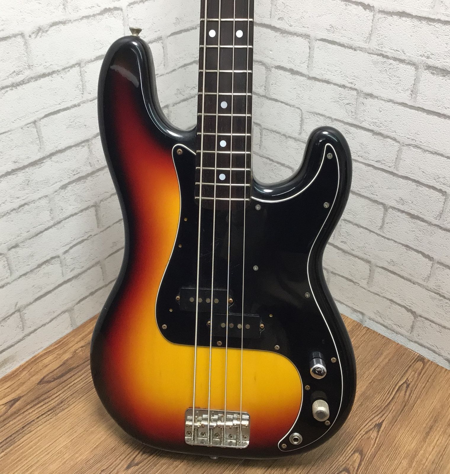 268 TOKAI HARD PUNCHER エレキベース 東海楽器 レザーソフトケース付き 中古 Yahoo!オークション -「tokai hard puncher」の落札相場・落札価格