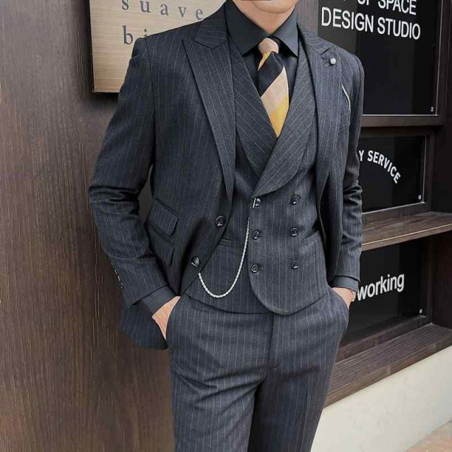 ROCKHORDE CASHMERE グレー ベスト 日本製　カシミヤ100% ROCKHORDE CASHMERE グレー ベスト 日本製 カシミヤ100% ROCKHORDE