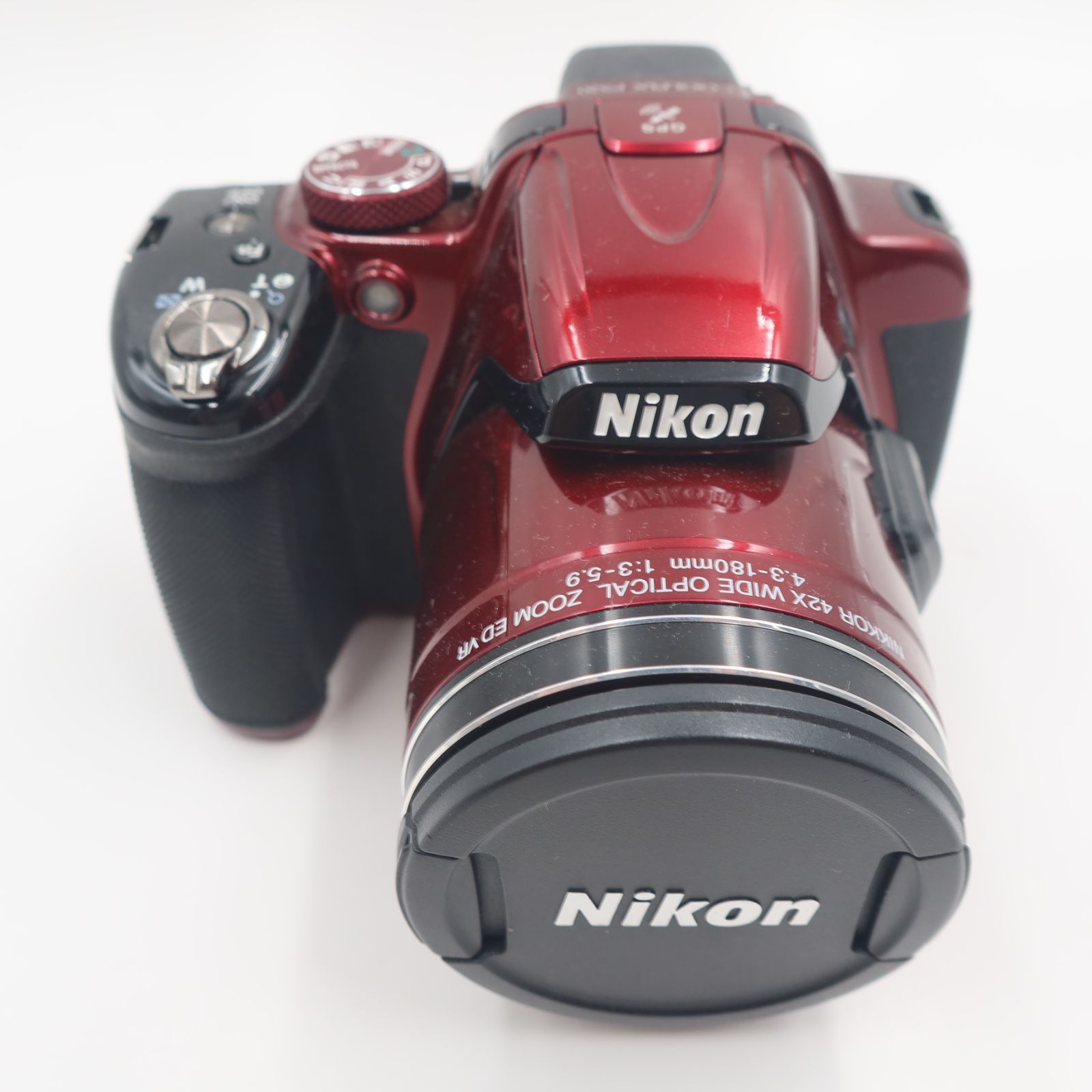 Nikon P520 COOLPIX Coolpix Camera with レッド ジャンク通電OK 