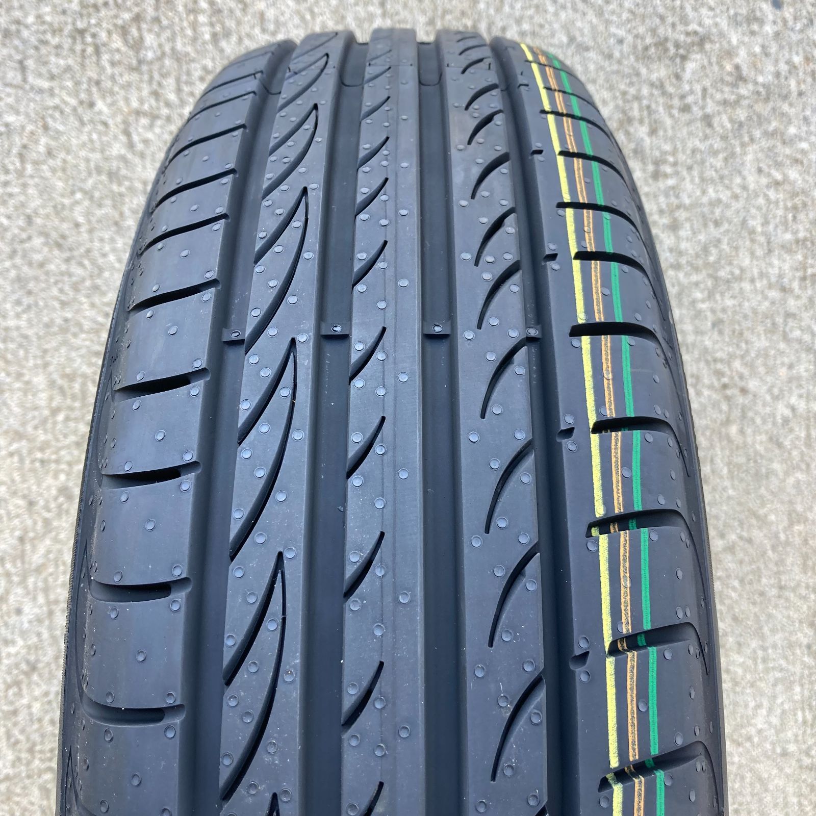 ラスト1台分】 175/65R15 サマータイヤ 新品 4本セット ピレリ