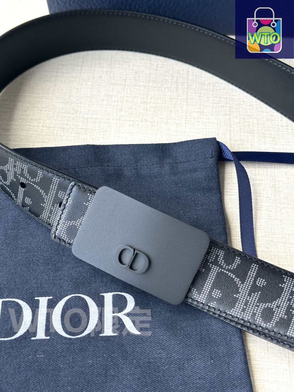 Dior CD Icon ベルトバックル 35mm DIOR | CD Icon ベルトバックル 35mm 真鍮
