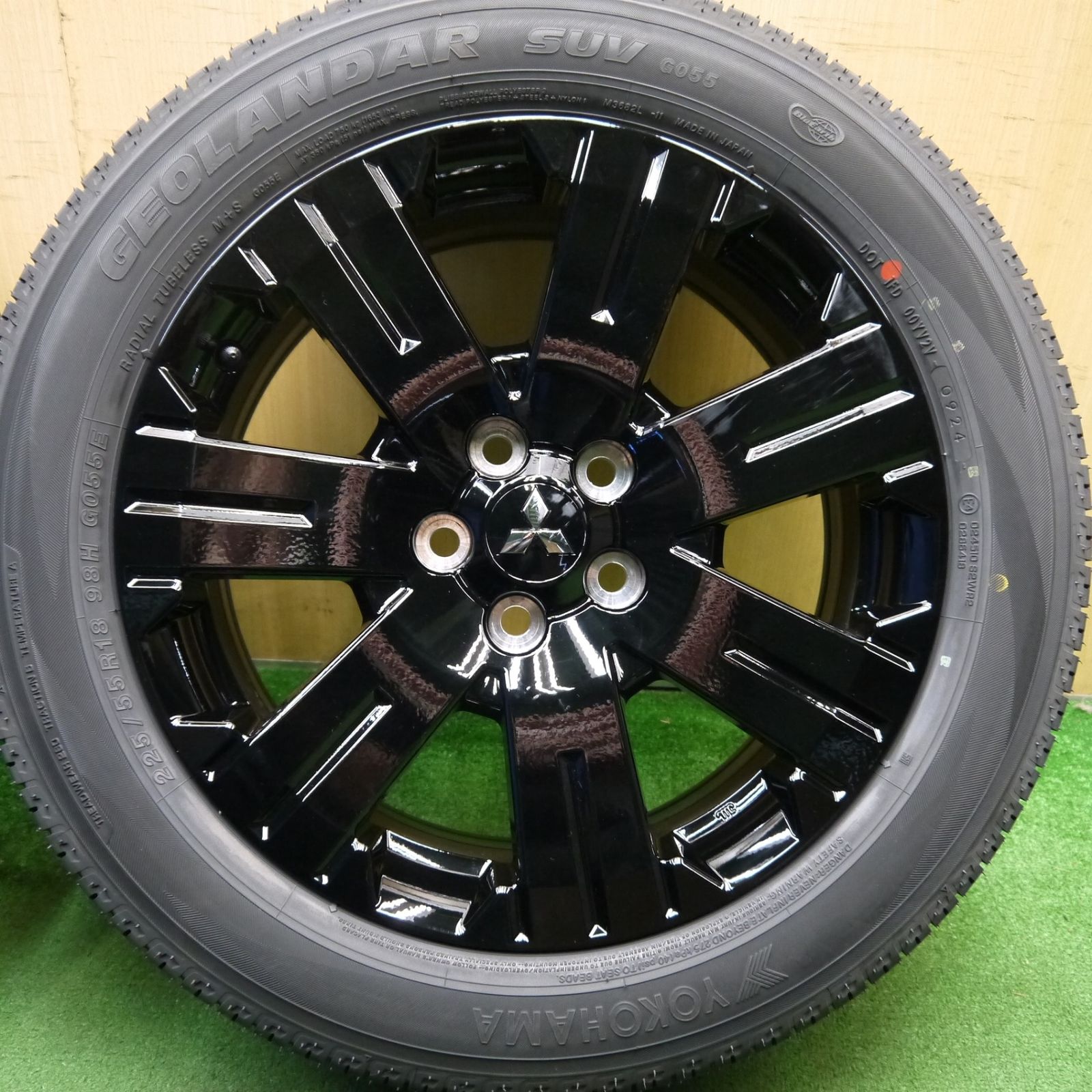 純正 225|55R18