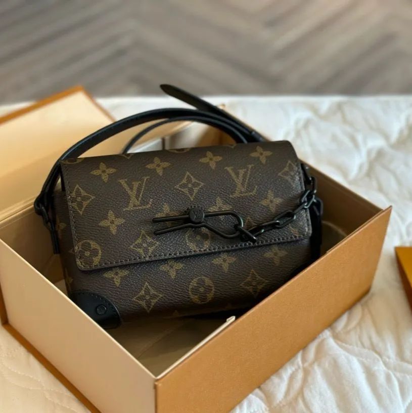 新品未使用 箱付  LOUIS VUITTON ノベルティトートバッグ 専用ページ