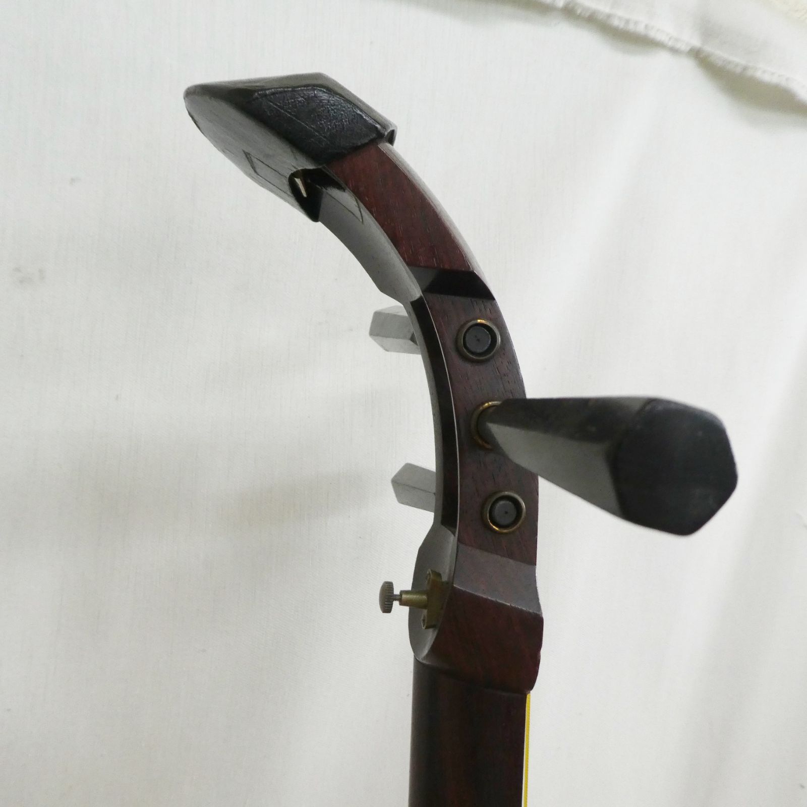 R107【激安】三味線 正寸 中棹 伝統楽器 中古 現状 /100 - メルカリ