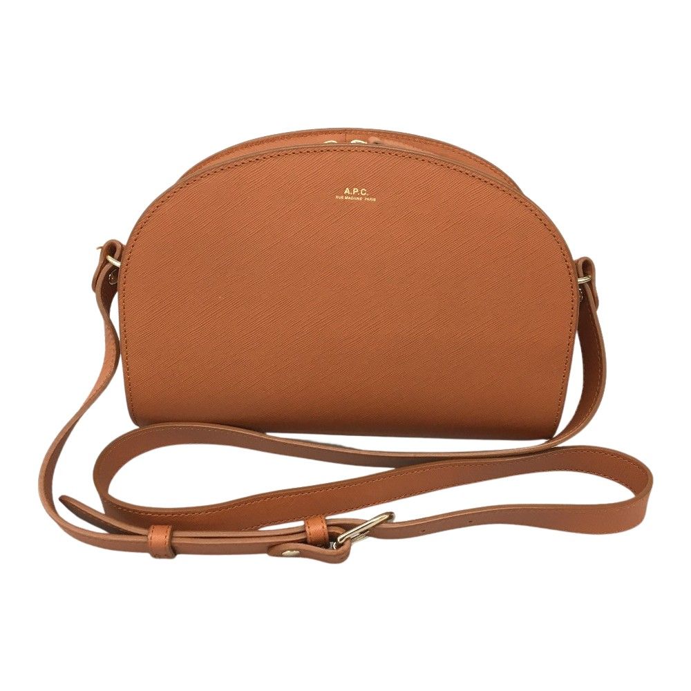 △△A.P.C. ハーフムーンショルダーバッグ エンボスレザー Demi-Lune  