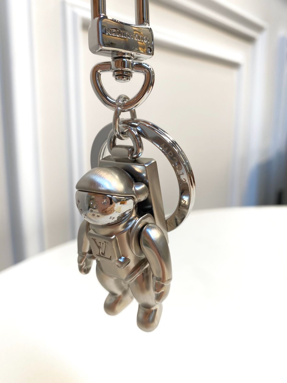 Louis Vuitton ルイヴィトン スペースマン 宇宙飛行士