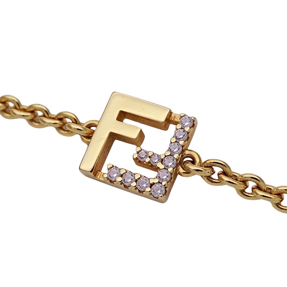 FENDI ゴールドロゴブレスレット 箱付き Fendi ゴールド ロゴモチーフ ブレスレット - メルカリ