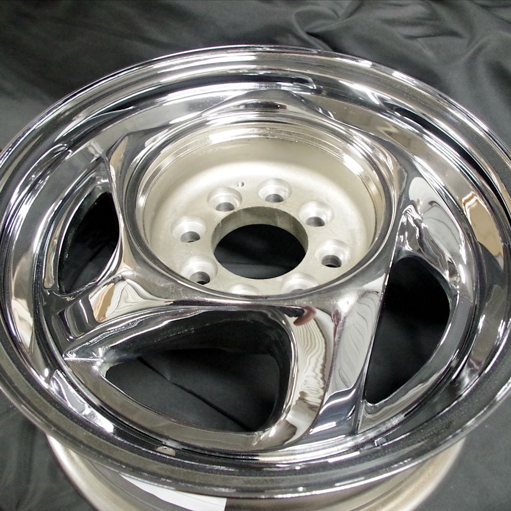 超希少品・当時物・新品・未使用》 KMC ターミネーター2 15インチ 4穴