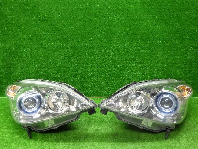ステップワゴン ヘッドライト左右 HID RG1/2 後期 100-22594 J5 ステップワゴン ヘッドライト左右 HID RG1/2 後期 100-22594 J5