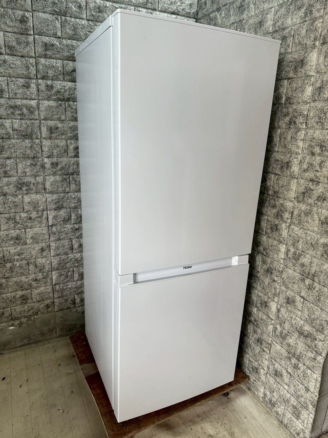 【高年式】大阪送料無料★3か月保障付き★冷蔵庫★ハイアール★2ドア★2023年★JR-NF140N★R-917 高年式】大阪送料無料☆3か月保障付き☆冷蔵庫☆ハイアール☆2ドア