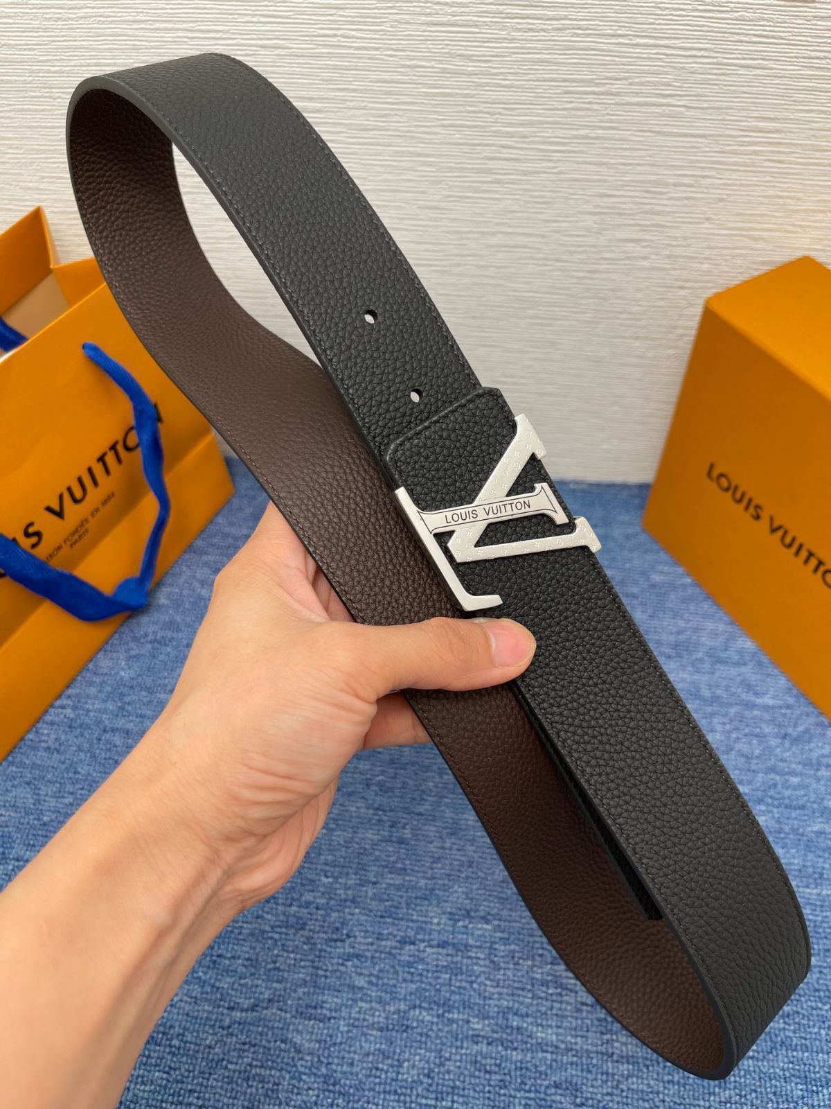 今日 LV Monogram 4.0cm バックル付きベルト-2