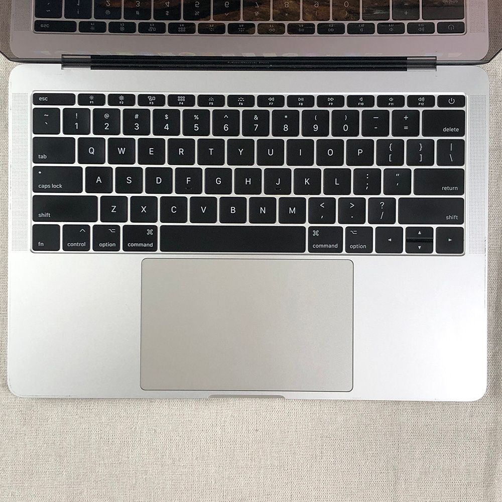 本体のみ】Apple MacBook Pro (13-inch, 2017, Thunderbolt 3ポートx 2