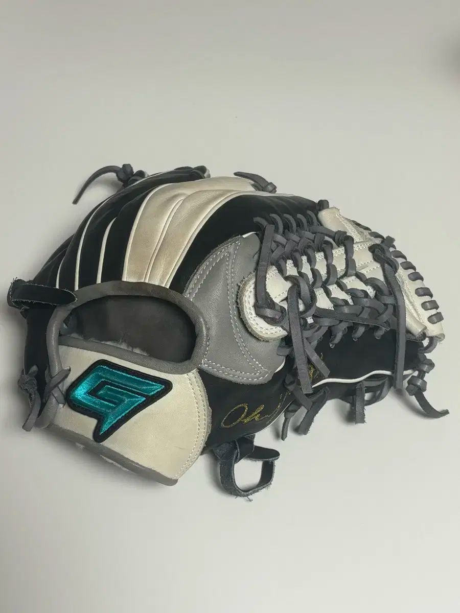 MadSportsStuff ソフトボールソックス ステッチ入り ふくらはぎ丈