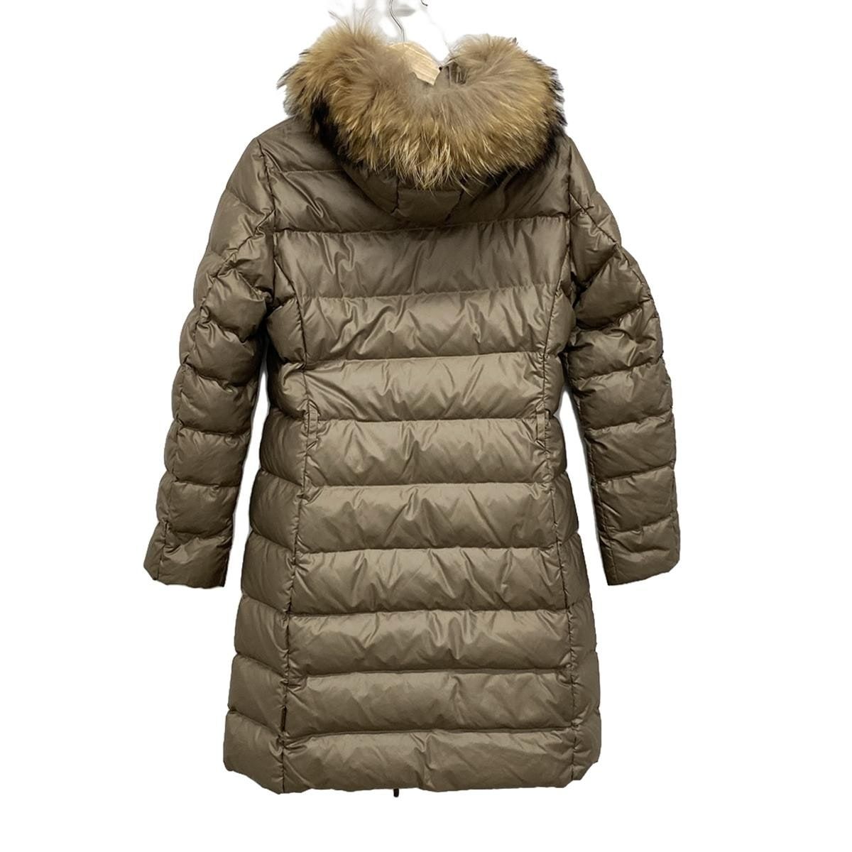 MONCLER(モンクレール) ダウンコート サイズ2 M レディース NANTESFUR(ナンテスファー) ベージュ 長袖/ジップアップ/冬 -  メルカリ