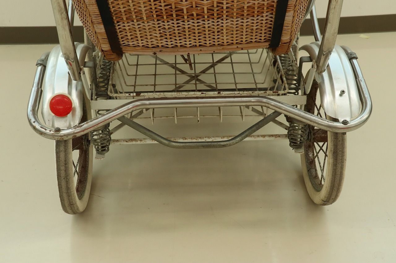 【現地引取のみ、リユース品】乳母車