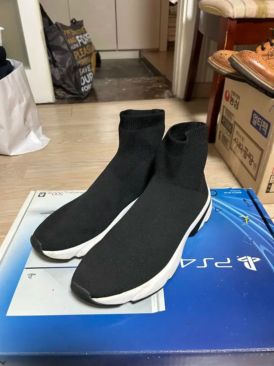 【雷市場（ポンジャン）商品韓国直送】 ZARA(ザラ) ソックスシューズ ザピドラナー