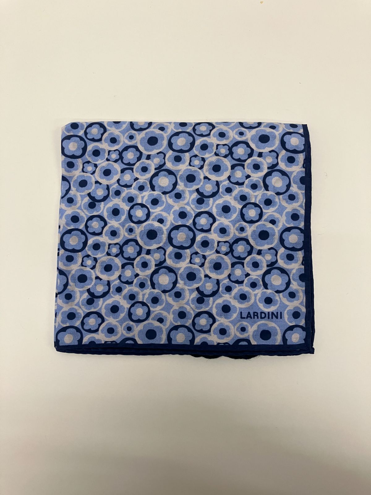 LARDINI ポケットチーフ F 2688 ハンカチ 小物 プレゼント