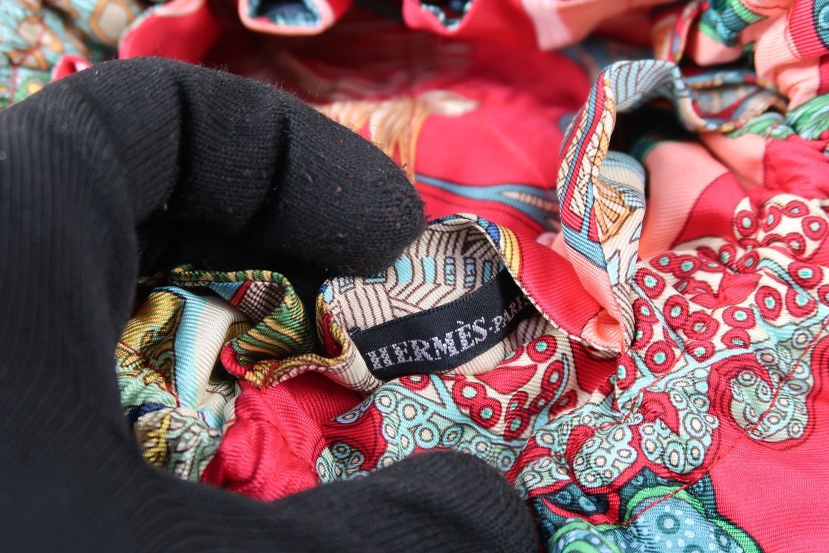 美品】HERMES エルメス プティアッシュ シルクイン 巾着 ポーチ 小物