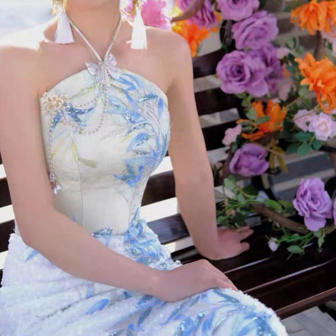 お花のデザインが美しい スリット入り スパンコールドレス お花のデザインが美しい スリット入り スパンコールドレス