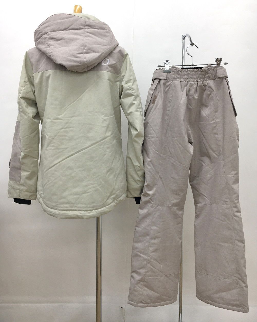 FABILICE スキーウェア 上下セット 女性用（ファブリス FABLICE