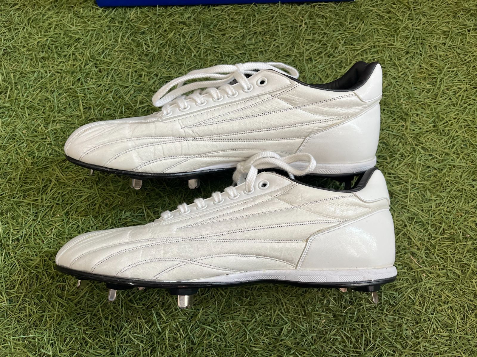 玉澤 TAMAZAWA スパイク ホワイト 27.5㎝ - メルカリ